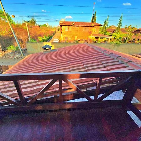 גרבאטה Chale Aconchegante Com Vista Para Piscina מראה חיצוני תמונה